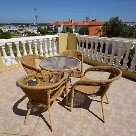 Casa Da Torre Espetacular V4 Com Piscina Portimão