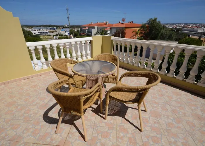 Casa Da Torre Espetacular V4 Com Piscina Portimão